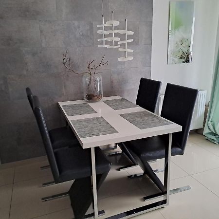 Apartament -Sweet Home Любін Екстер'єр фото