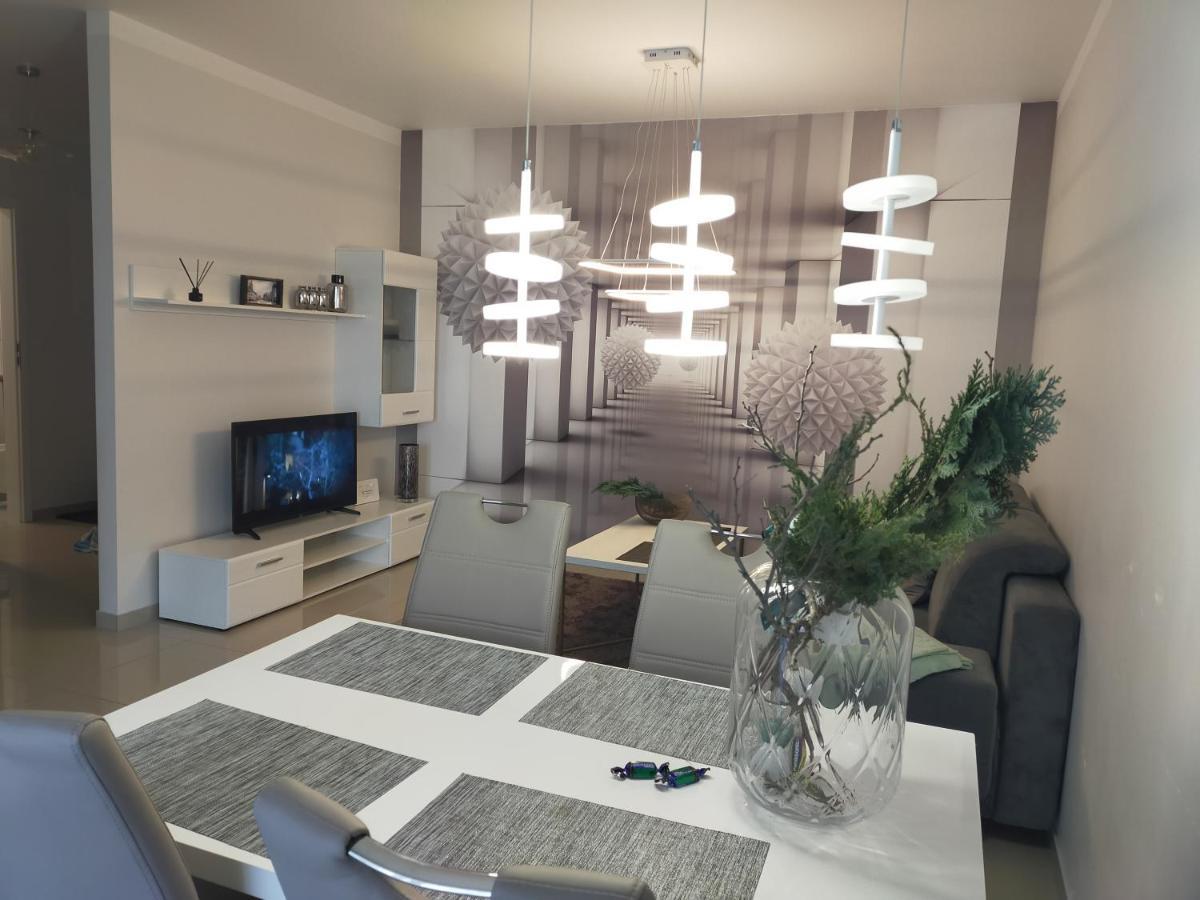 Apartament -Sweet Home Любін Екстер'єр фото