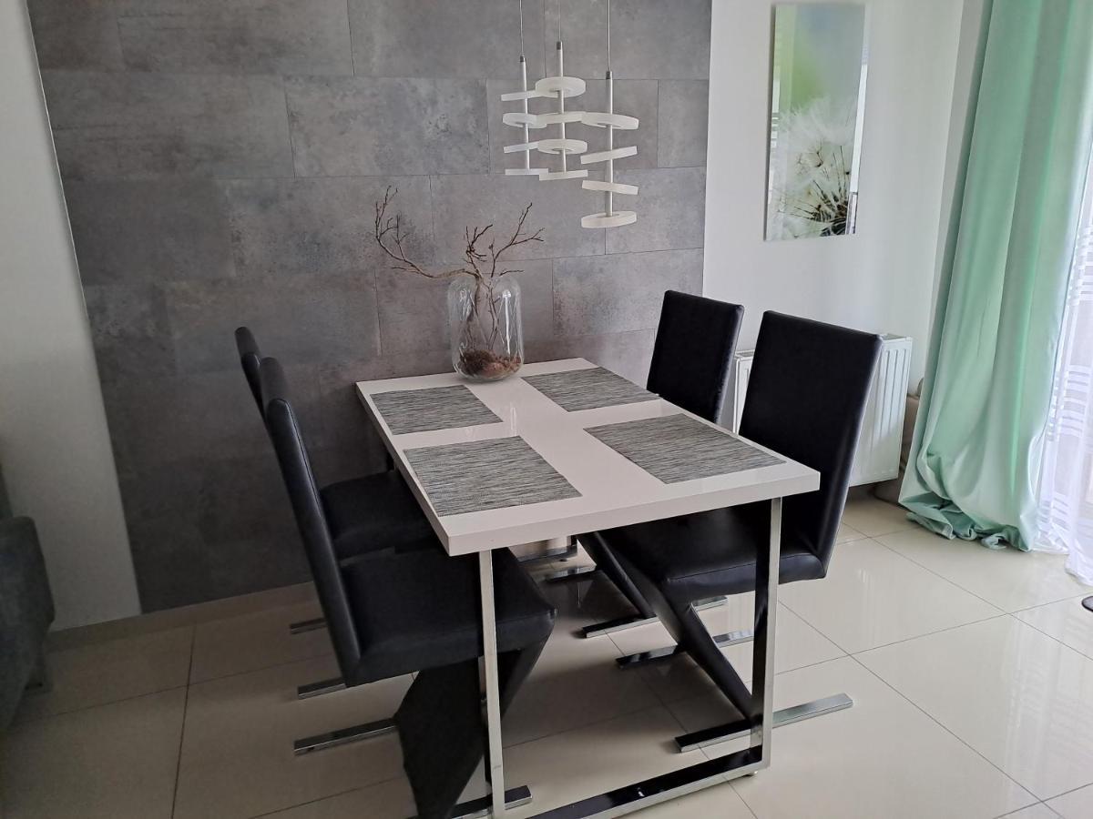 Apartament -Sweet Home Любін Екстер'єр фото