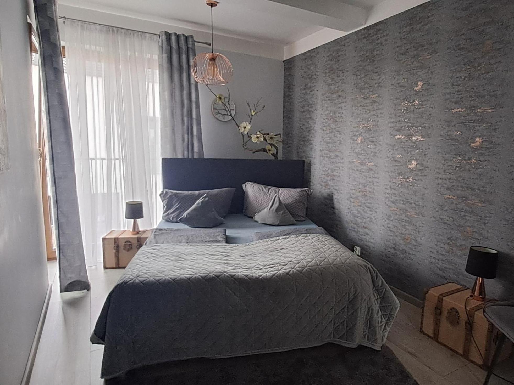 Apartament -Sweet Home Любін Екстер'єр фото